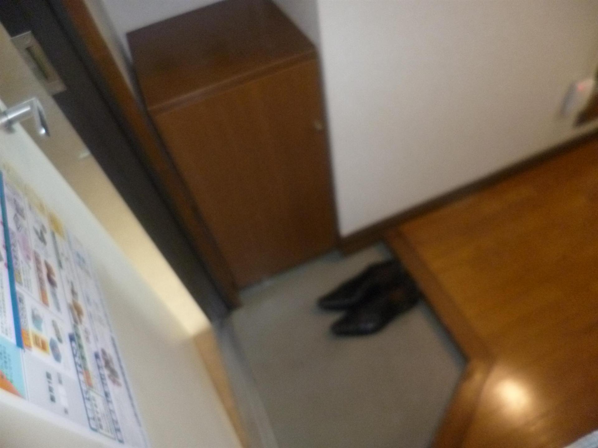 玄関　シューズボックスもございます☆