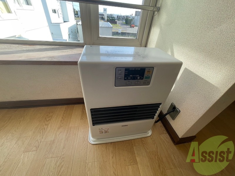 その他設備　灯油暖房がついており、寒い日も安心です！