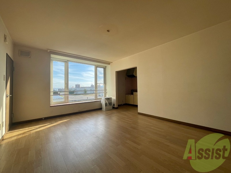 居室・リビング　広くてキレイなＬＤＫが広がっていて、充実した生活が送れそう。