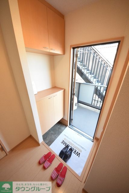 玄関　お問合せはタウンハウジングまで！※現地待合わせ相談可能