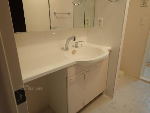 洗面設備　洗髪洗面化粧台