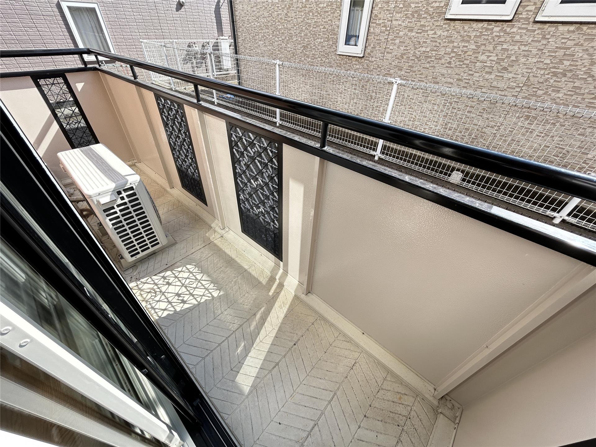 バルコニー　バルコニー