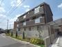 六軒駅より徒歩6分 築8年2ヶ月 3階建の賃貸物件