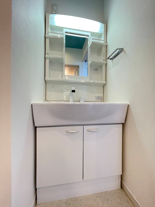 洗面設備　シャンプードレッサー