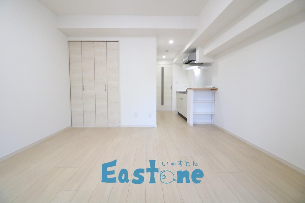居室・リビング　10.2帖のゆったりした広さのある可愛いお部屋です♪