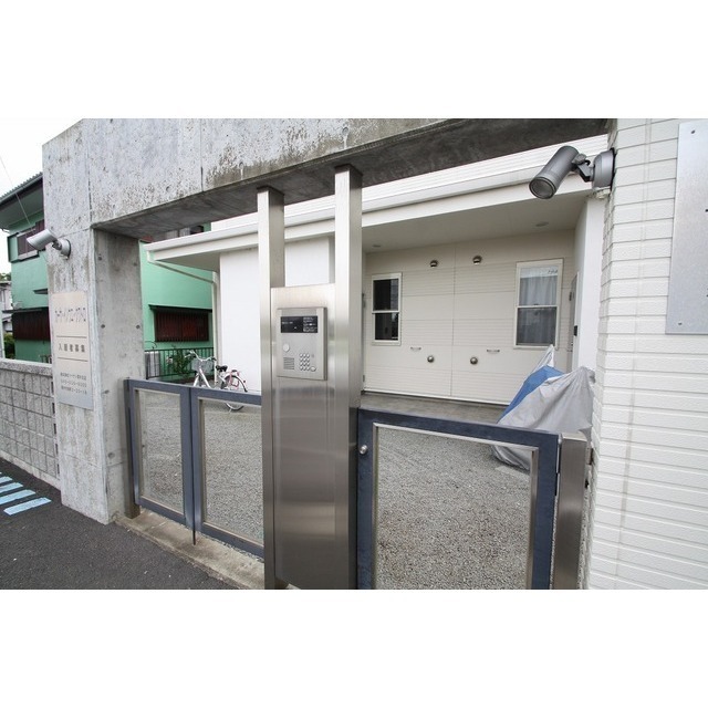 セキュリティ　オートロックエントランス