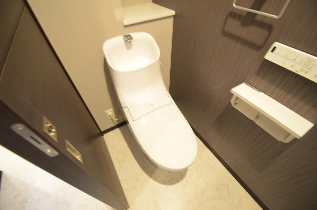 トイレ　シャワー付トイレ