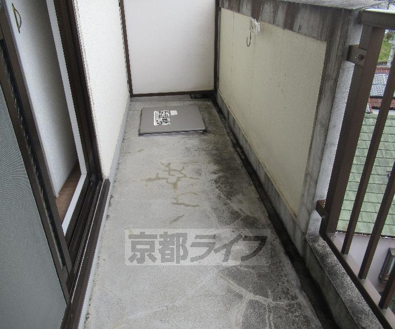 バルコニー　布団も干せます。