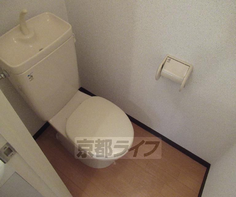 トイレ　清潔感のあるトイレです。