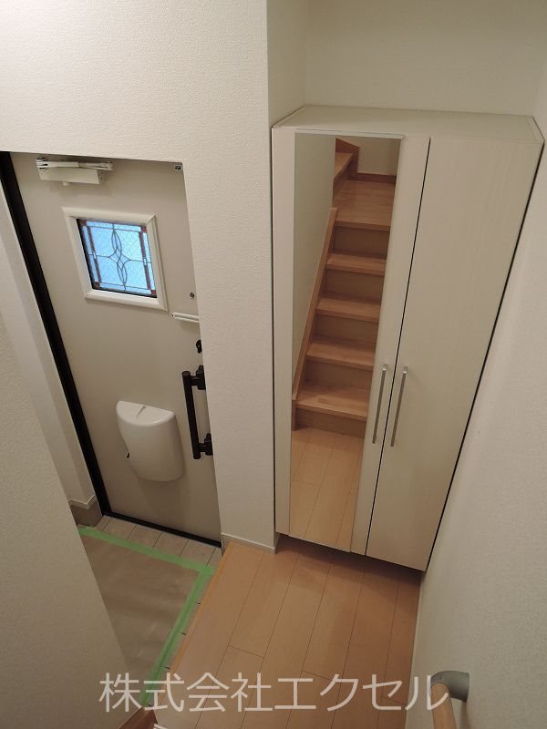 玄関　シューズボックス完備の玄関です。