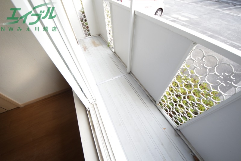 バルコニー　同型反転タイプのお写真です