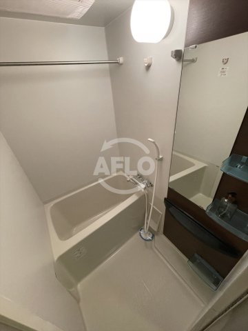 バス・シャワールーム　SERENiTE北浜　浴室