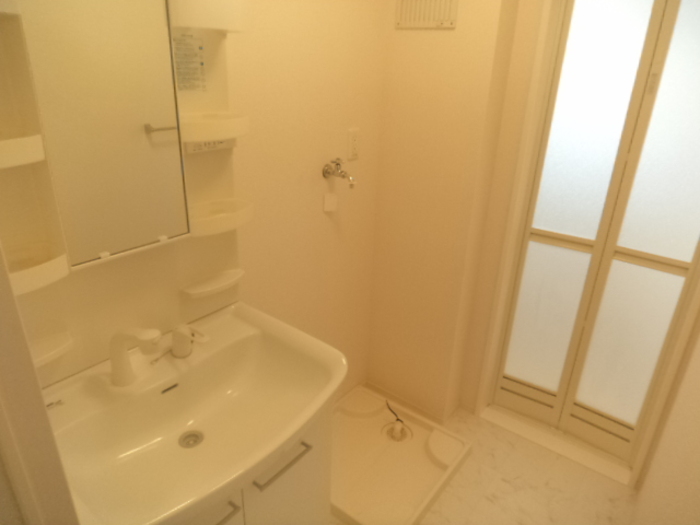 洗面設備　洗髪洗面化粧台