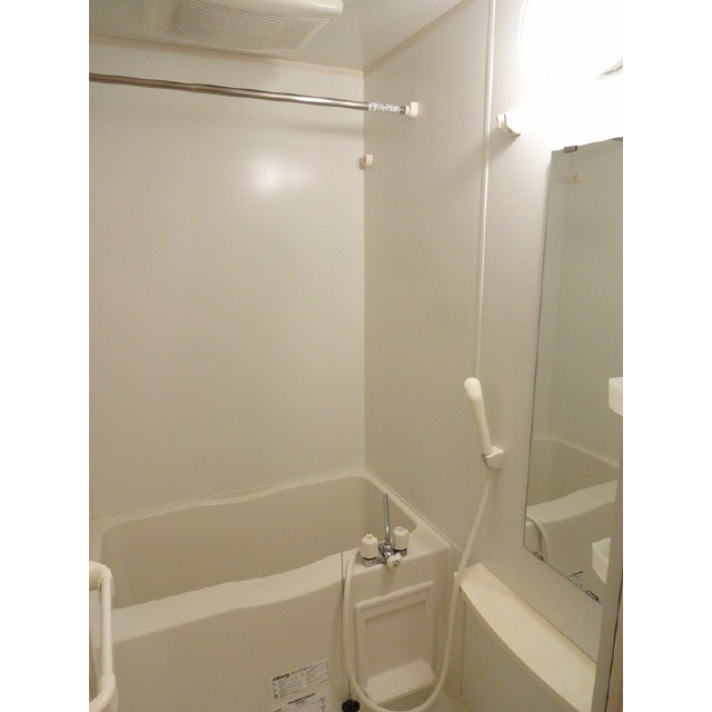 バス・シャワールーム　バスルーム