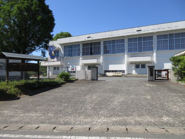 小学校　六栄小学校（小学校）まで1030m