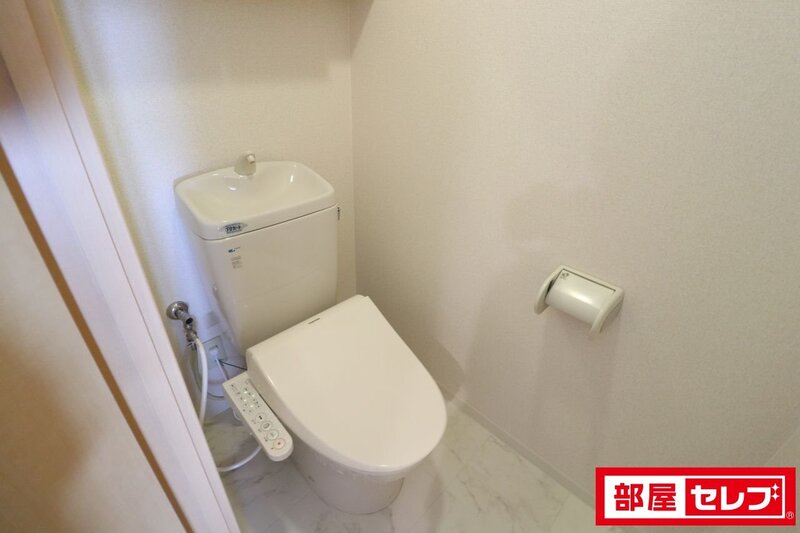 トイレ　※写真は８０３