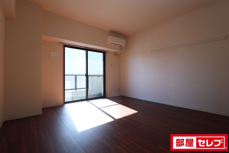 居室・リビング　※写真は８０３