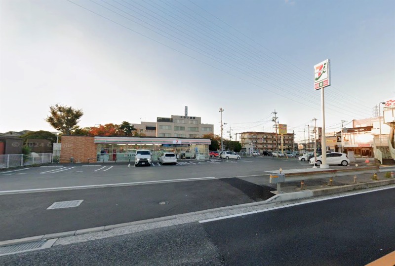 コンビニ　セブンイレブン泉大津豊中町2丁目店（コンビニ）まで369m