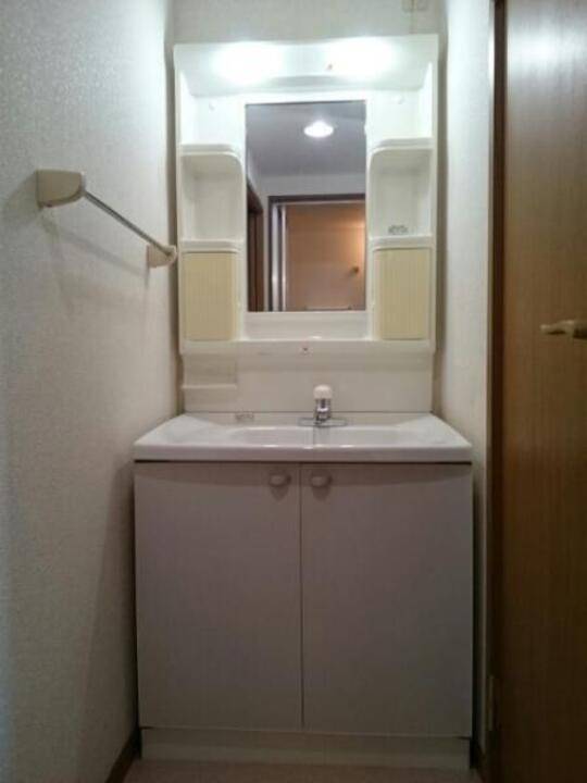 洗面設備　ドレッサー