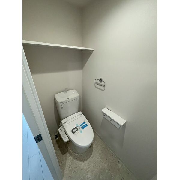 トイレ　同シリーズ物件のモデルルームになります※現況優先