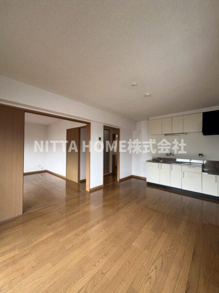 居室・リビング　明るいリビングです●