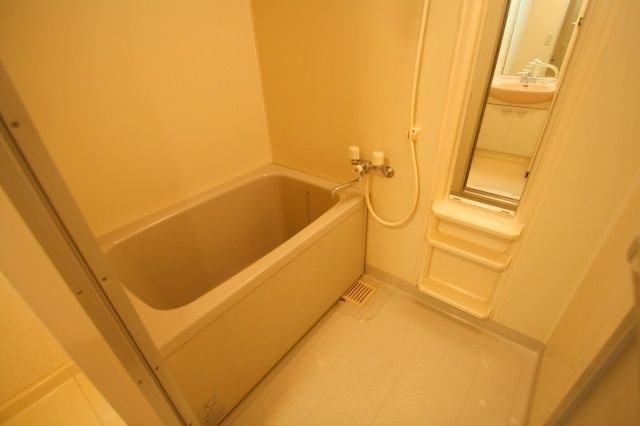 バス・シャワールーム　ラ・ペジブル　当店なら仲介手数料無料でご紹介。