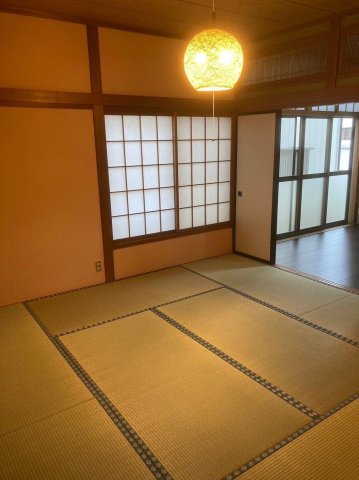 居室・リビング　趣のある和室です