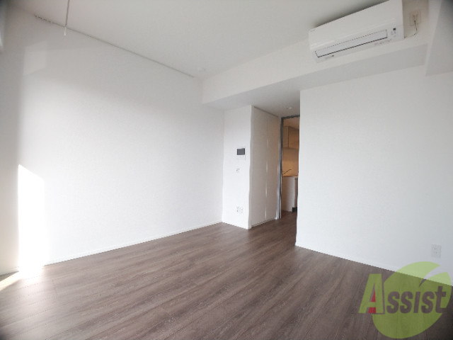 その他部屋・スペース　綺麗で家具もたくさん置けそうなリビングです。