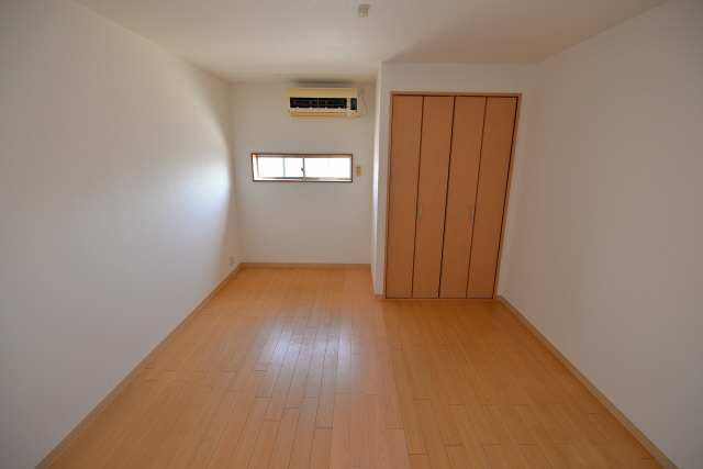 建物外観　写真は同マンションの別のお部屋のものです