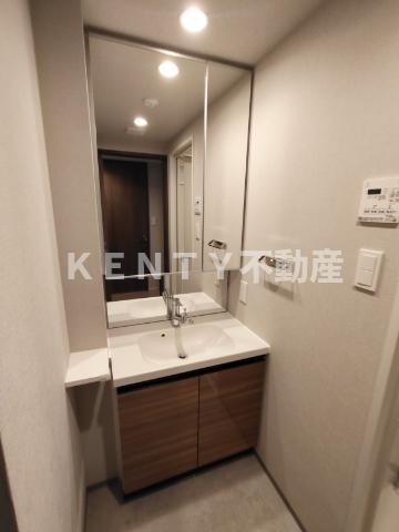 洗面設備　広い洗面スペース