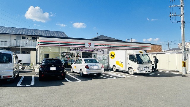 コンビニ　セブンイレブン横浜栄長沼町南店（コンビニ）まで130m