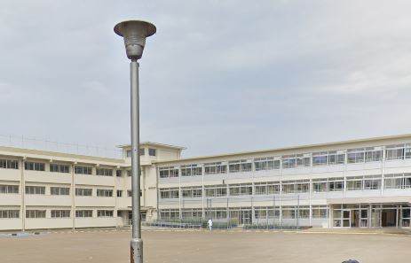 小学校　調布市立若葉小学校（小学校）まで277m