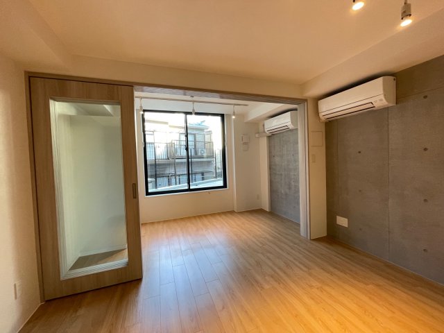 居室・リビング　ゆったりとした居間です