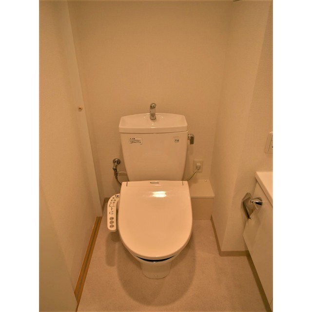 トイレ　落ち着いたトイレです