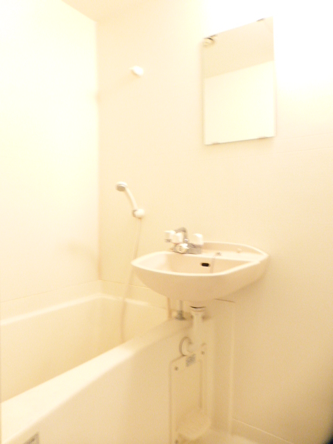 バス・シャワールーム　バスルーム