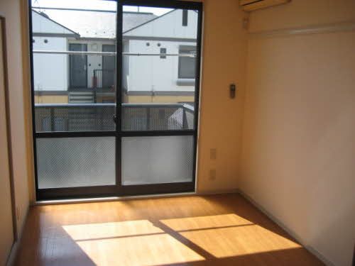 バルコニー　洋室・バルコニー