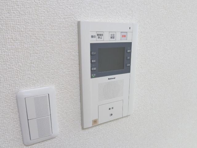 セキュリティ　TVモニター付きインターホン