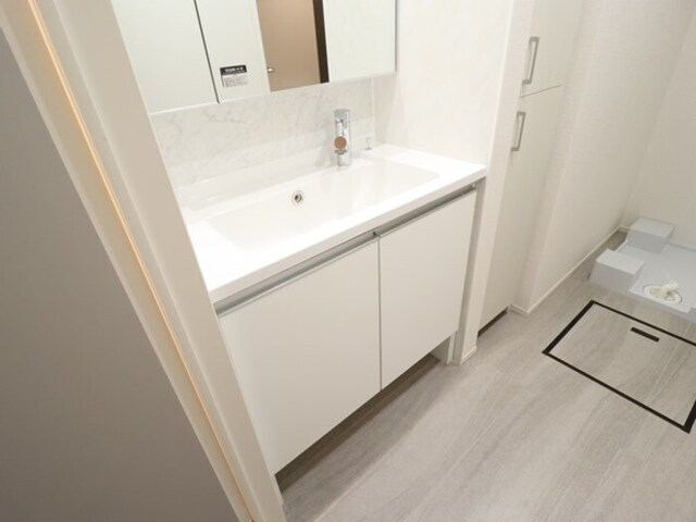 洗面設備　洗髪洗面化粧台