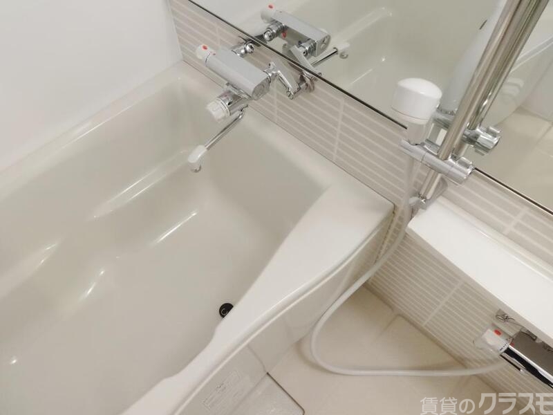 バス・シャワールーム　お風呂で一日の疲れをおとり下さい。