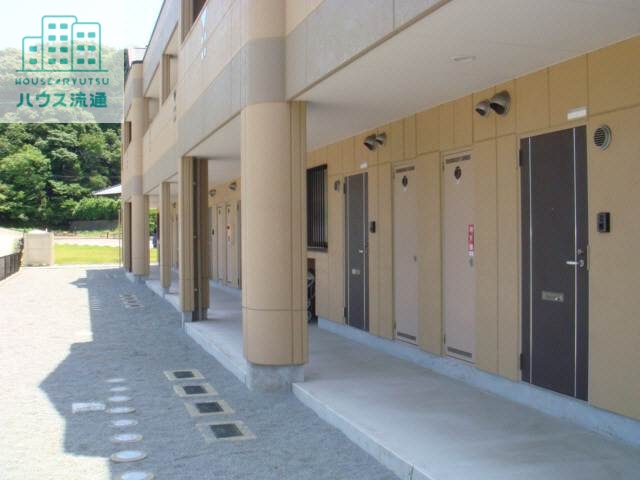 エントランス　エントランス部分