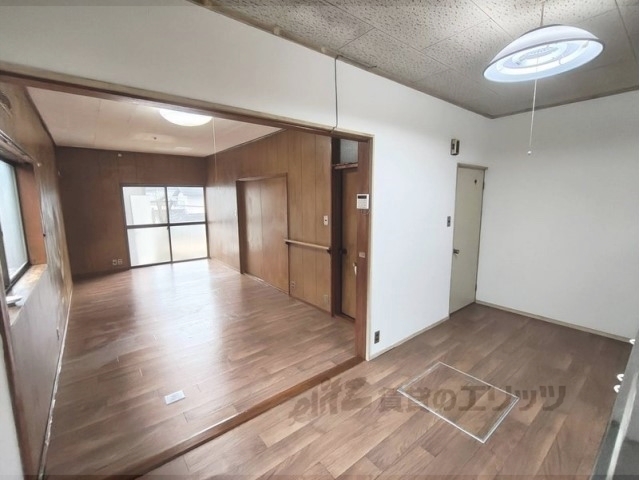 居室・リビング　リビング