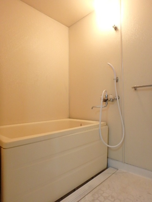 バス・シャワールーム　図面と現状に相違がある場合には現状を優先