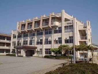 中学校　富山市立東部中学校（中学校）まで938m