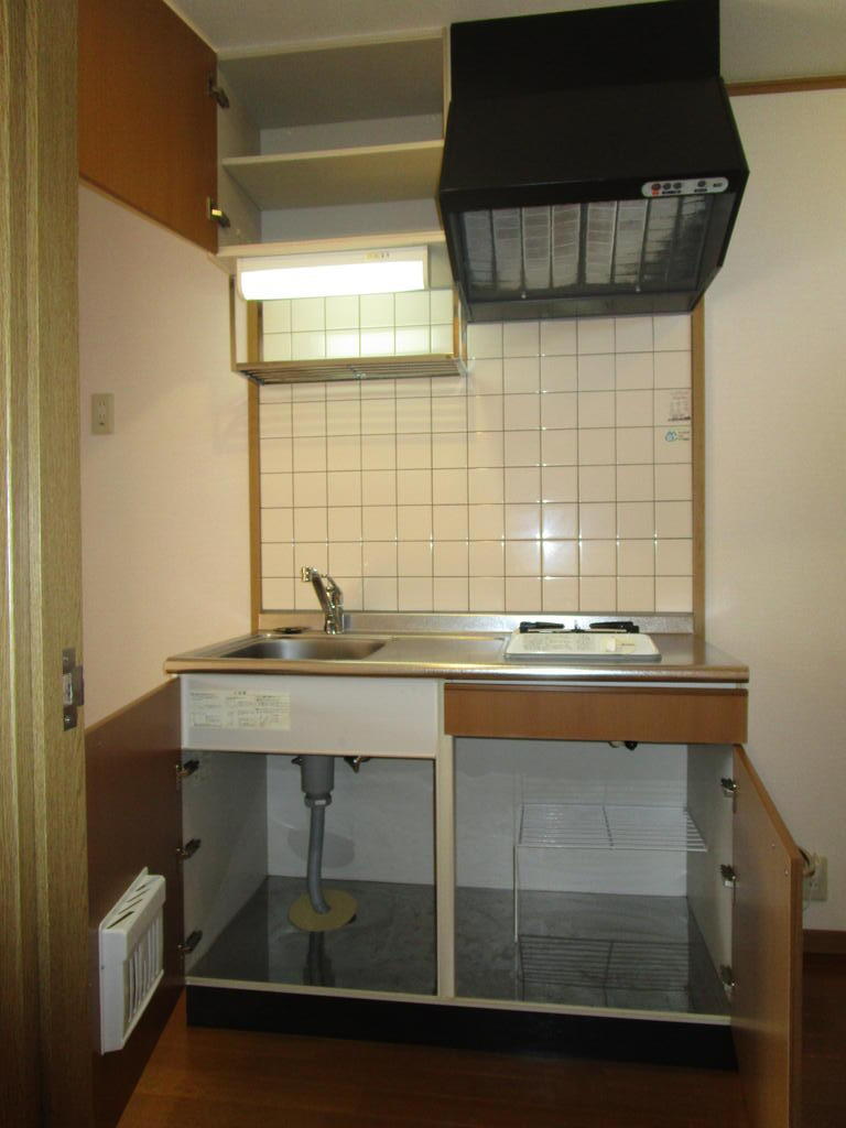 キッチン　一口ガスコンロ付き（同物件他部屋画像）