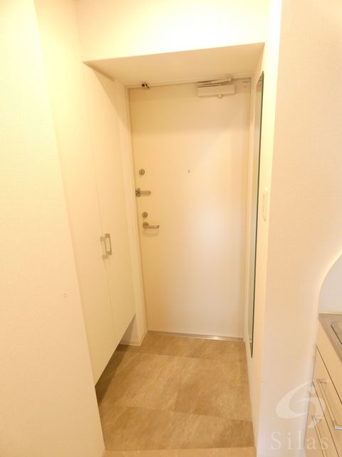 玄関　モデルルーム