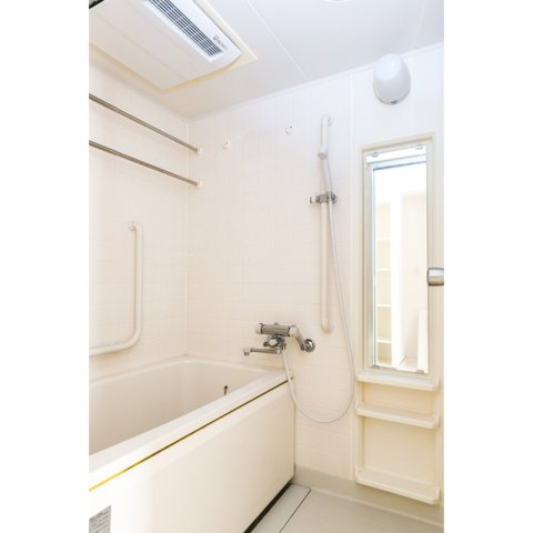 バス・シャワールーム　別部屋参考写真