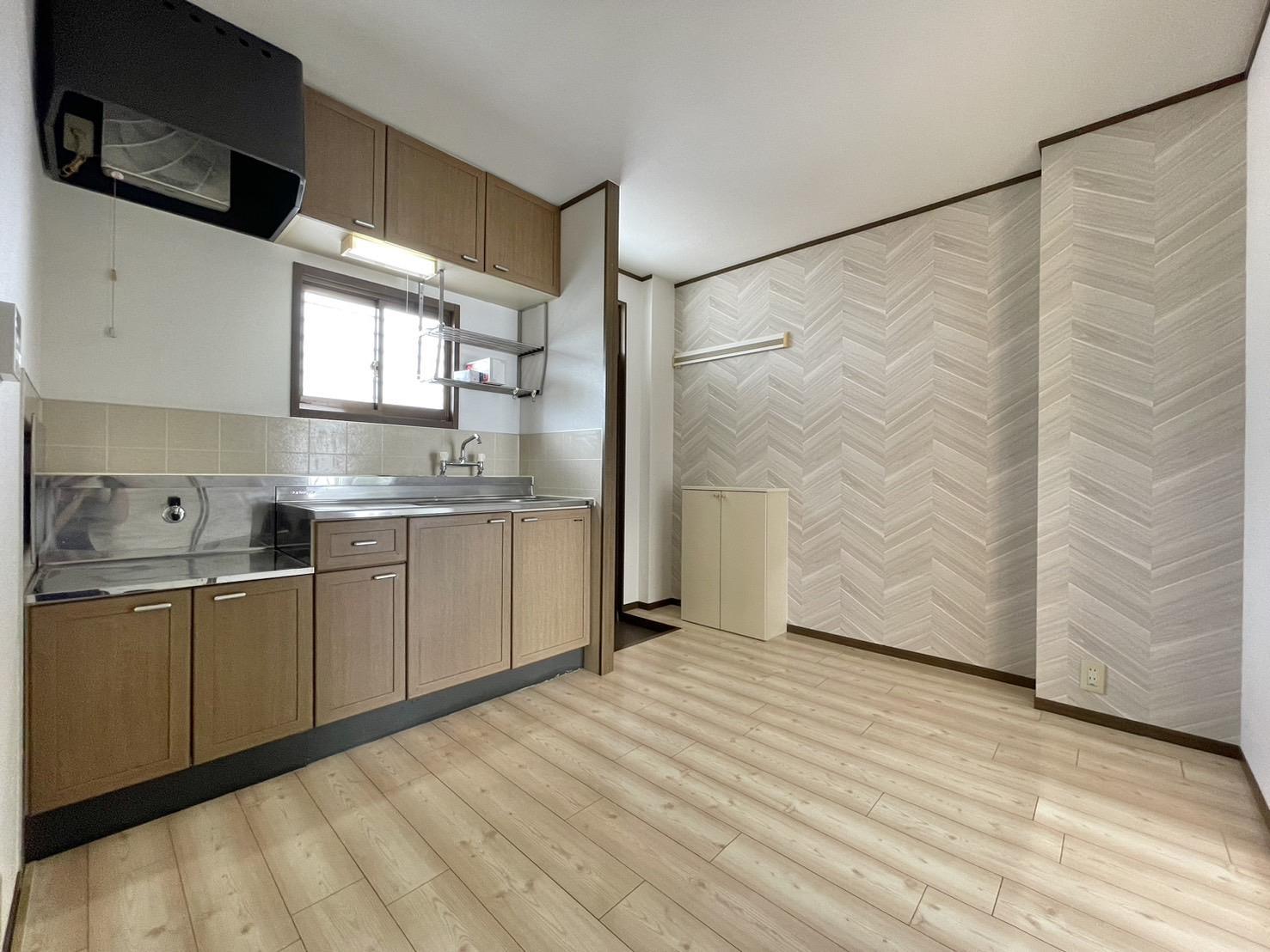 トイレ　ダイニングキッチン(写真は他居室からの参考になります)