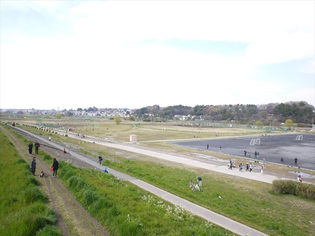 その他　近くに多摩川あり