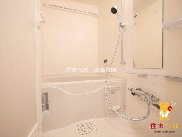 バス・シャワールーム　「見た目じゃなく、心に“しっくりくる”を大切に。」