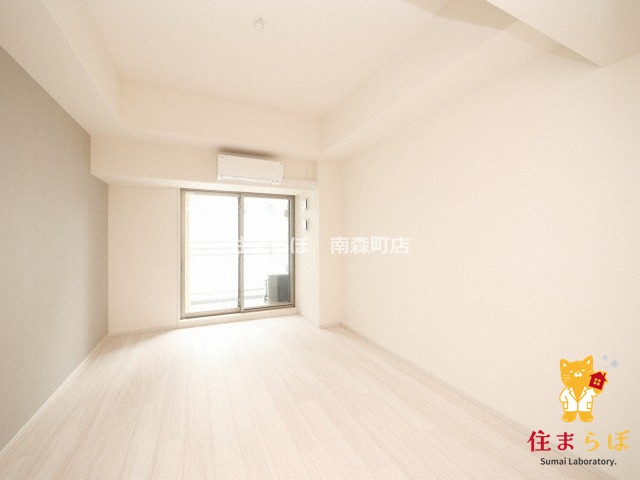 居室・リビング　「“合う暮らし”を、LINEで一緒に描こう。」